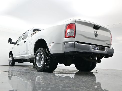 Used 2024 RAM 3500 Tradesman w/ Chrome Appearance Group image 52