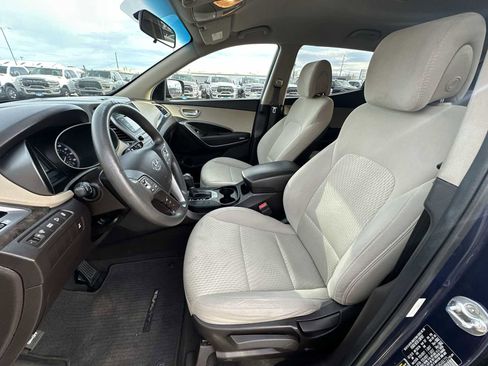 Used 2017 Hyundai Santa Fe Sport image 13