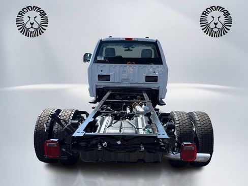 New 2026 Ford F550 4x4 Regular Cab Super Duty image 7