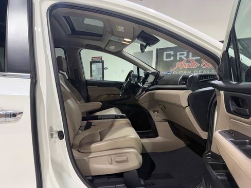 Used 2018 Honda Odyssey EX-L image 17