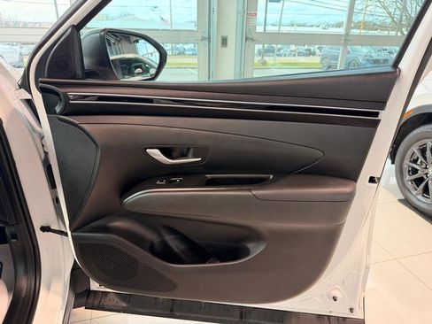 Used 2023 Hyundai Santa Cruz SE image 19