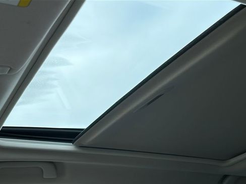 Certified 2022 Subaru Forester Limited image 22