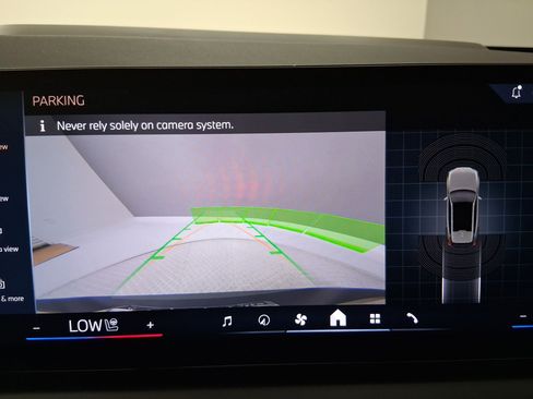 Certified 2025 BMW X3 xDrive30i w/ Convenience Package image 25