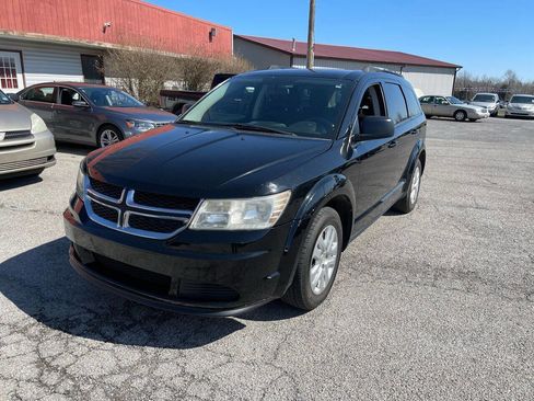 Used 2017 Dodge Journey SE image 2