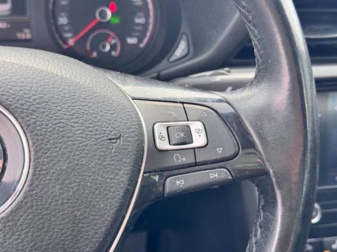 Used 2020 Volkswagen Passat 2.0T SE image 16