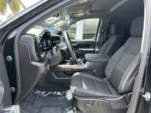 Used 2023 Chevrolet Silverado 1500 RST AWD/4WD image 30