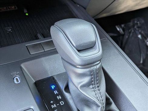 Used 2026 Toyota Corolla Cross LE w/ Moonroof Package FWD image 12