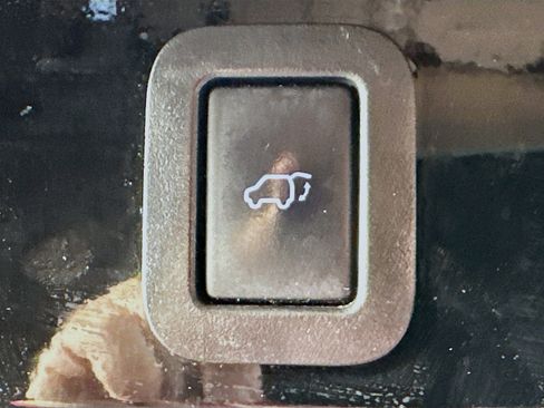 Used 2019 Toyota Highlander XLE image 33