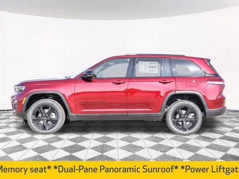 New 2025 Jeep Grand Cherokee Limited w/ Black Appearance Package image 9