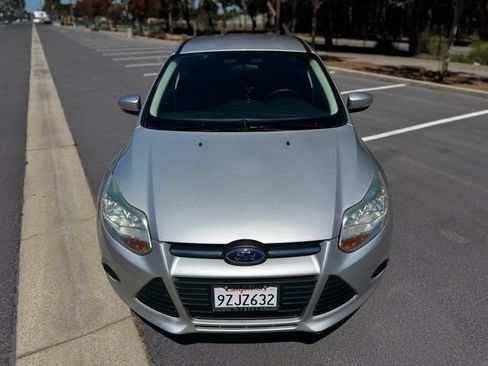 Used 2014 Ford Focus SE FWD image 6