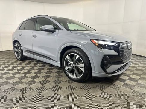 Used 2024 Audi Q4 e-tron Premium Plus w/ Premium Plus image 2