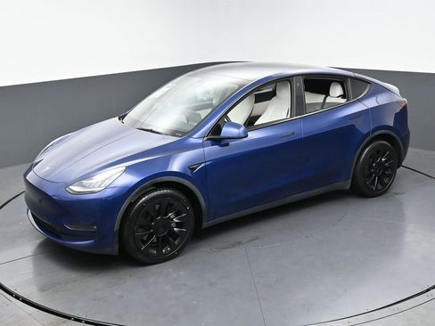 Used 2021 Tesla Model Y Long Range image 38