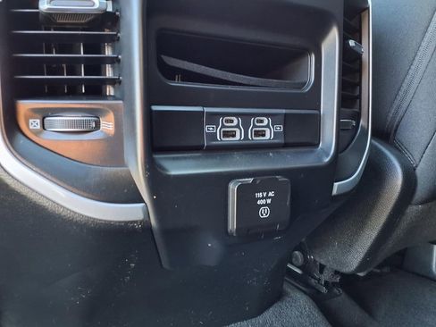 Used 2021 RAM 1500 Big Horn AWD/4WD image 23