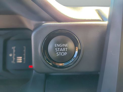 Used 2024 Toyota Tacoma SR image 25