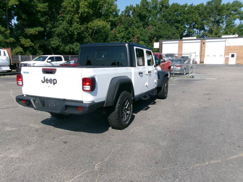 Used 2025 Jeep Gladiator Sport AWD/4WD image 6