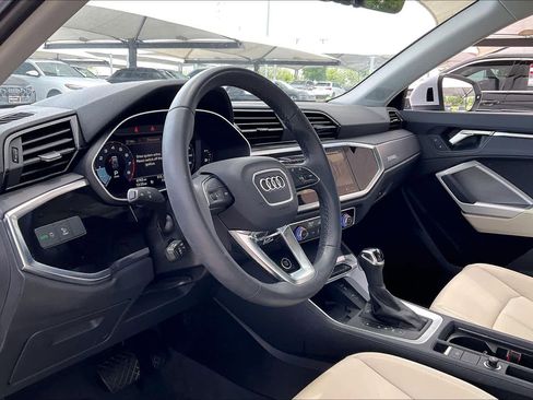 Used 2024 Audi Q3 2.0T Premium Plus w/ Premium Plus Package AWD/4WD image 18