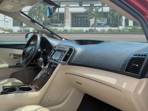 Used 2015 Toyota Venza XLE w/ XLE Premium Package AWD/4WD image 30
