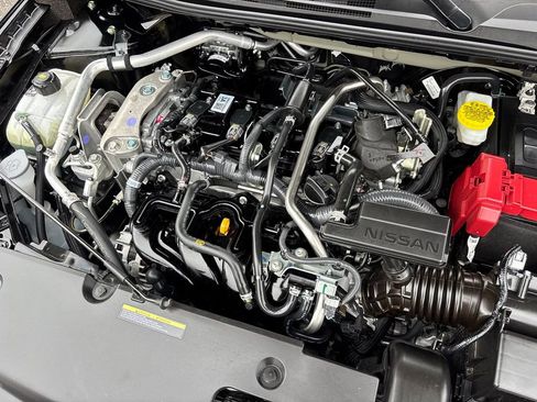 Certified 2025 Nissan Sentra SV w/ All-Weather Package FWD image 33
