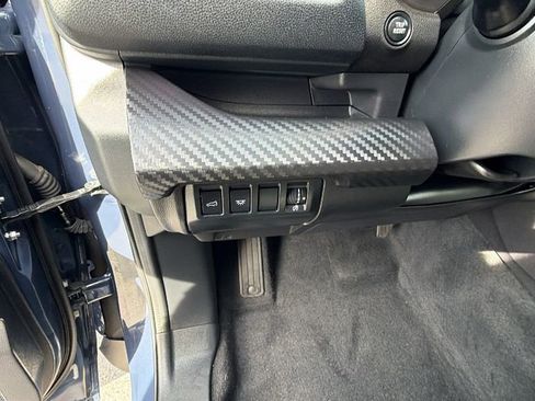 Used 2025 Subaru Ascent Premium image 30