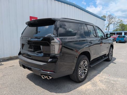 Used 2026 Chevrolet Tahoe Z71 w/ Comfort Package AWD/4WD image 8