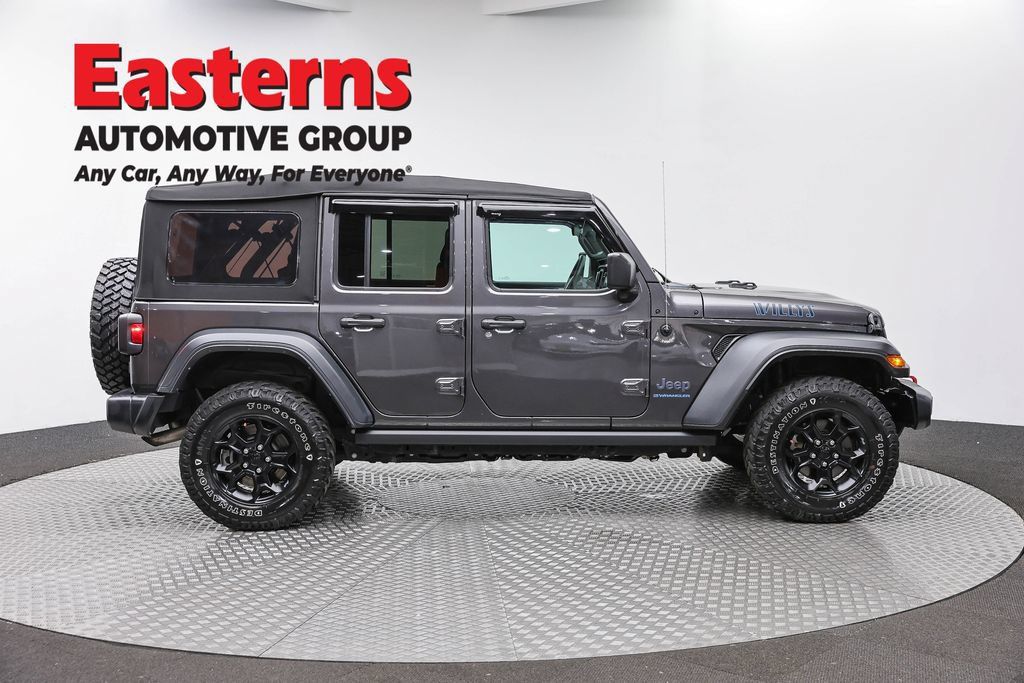 Used 2023 Jeep Wrangler Unlimited w/ Cold Weather Group AWD/4WD image 4