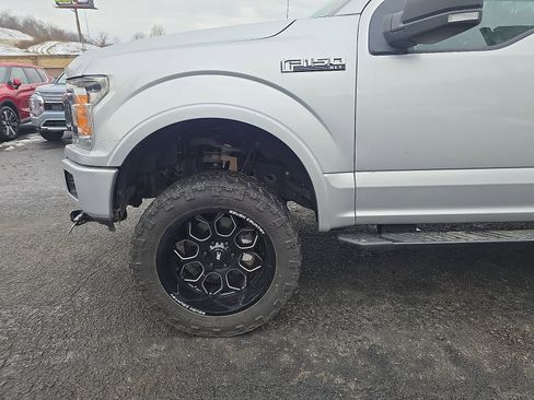 Used 2019 Ford F150 XLT w/ Equipment Group 302A Luxury image 8