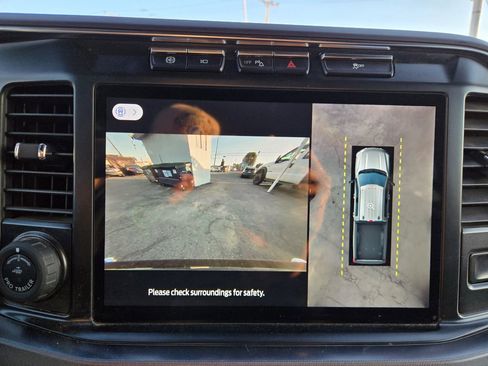 Used 2023 Ford F250 Platinum image 29