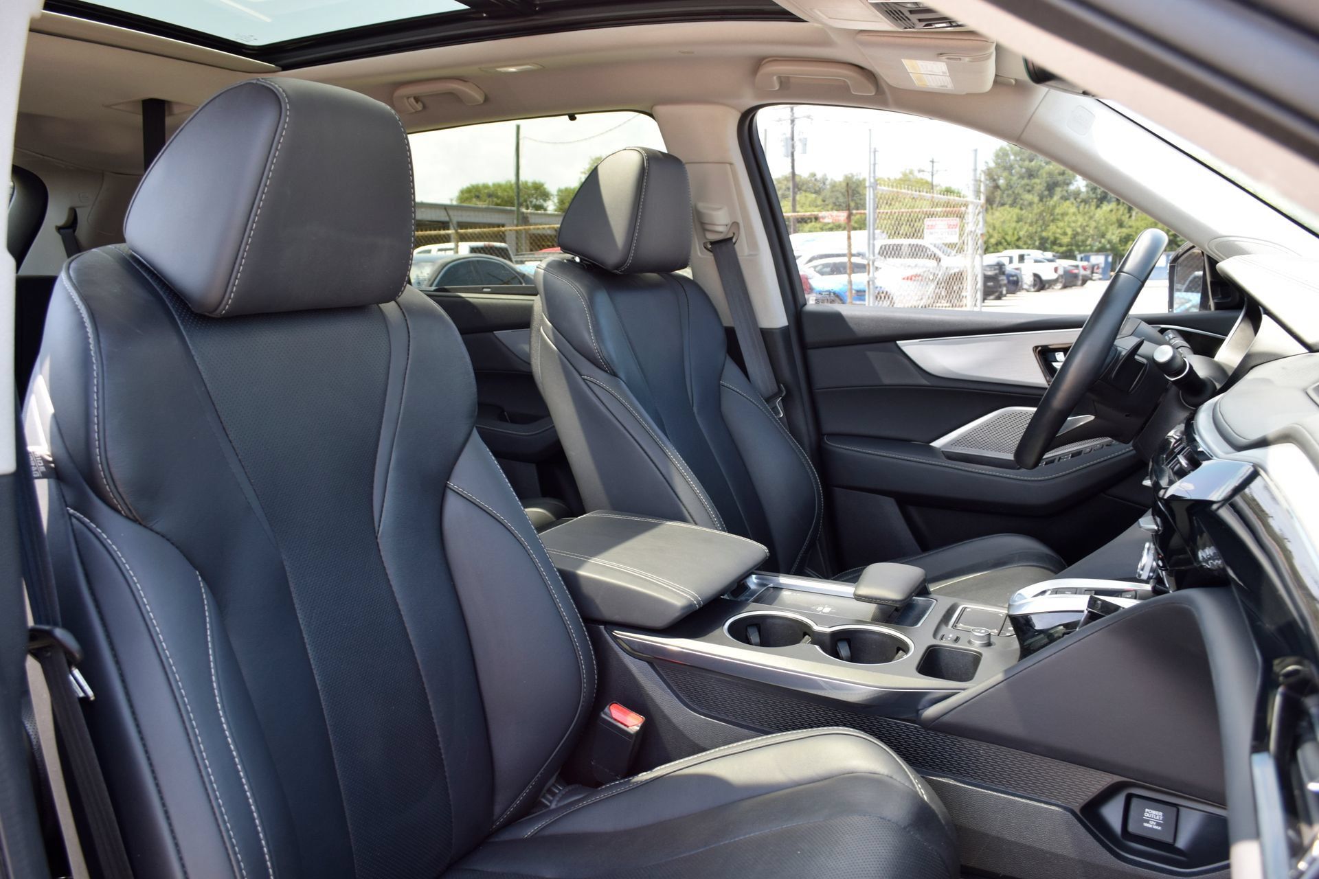 Used 2023 Acura MDX w/ Technology Package FWD image 26