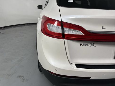 Used 2017 Lincoln MKX Reserve w/ Lincoln MKX Climate Package AWD/4WD image 31