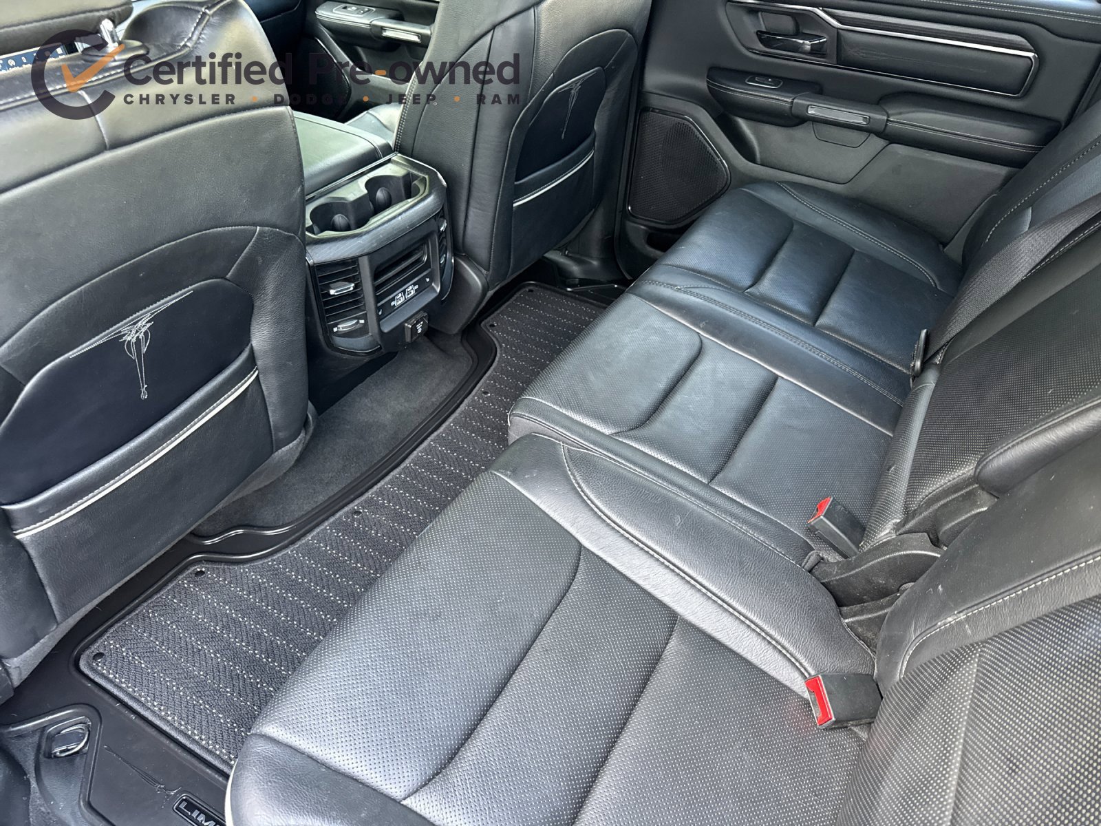 Used 2022 RAM 1500 Limited w/ Body Color Bumper Group AWD/4WD image 13