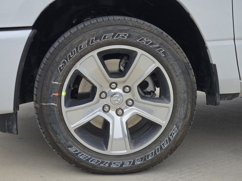 New 2026 RAM 1500 Express image 9