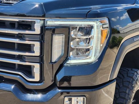 Used 2022 GMC Sierra 2500 AT4 w/ Gooseneck/5TH Wheel Package AWD/4WD image 9
