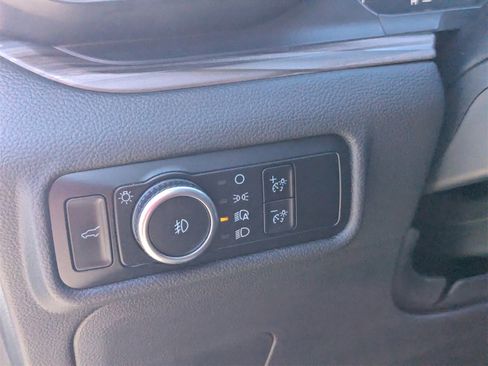 Certified 2023 Ford Explorer Limited image 20