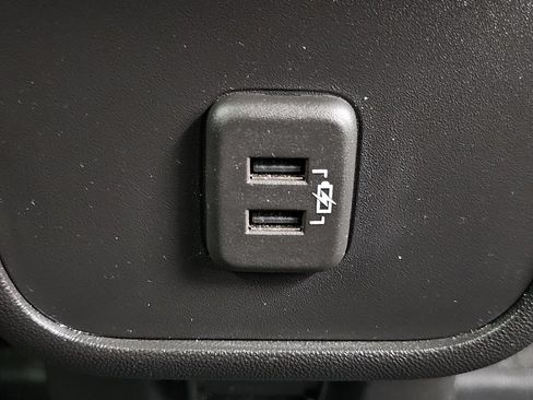 Certified 2024 Chevrolet Equinox LT FWD image 28