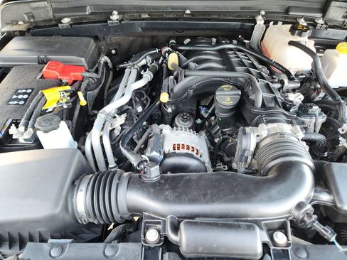 Used 2023 Jeep Gladiator Rubicon w/ LED Lighting Group image 35