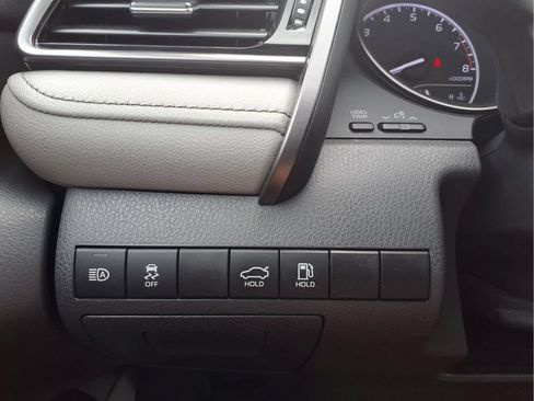 Used 2023 Toyota Camry SE w/ Convenience Package FWD image 13
