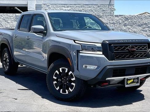 Certified 2024 Nissan Frontier PRO-4X w/ Technology Package AWD/4WD image 12