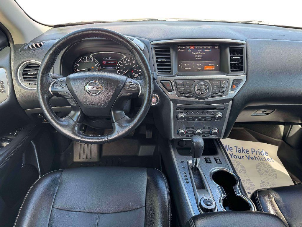 Used 2020 Nissan Pathfinder SL w/ Cargo Package AWD/4WD image 17