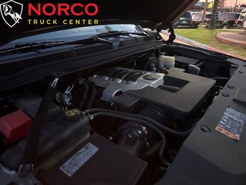 Used 2019 Cadillac Escalade ESV Luxury image 36