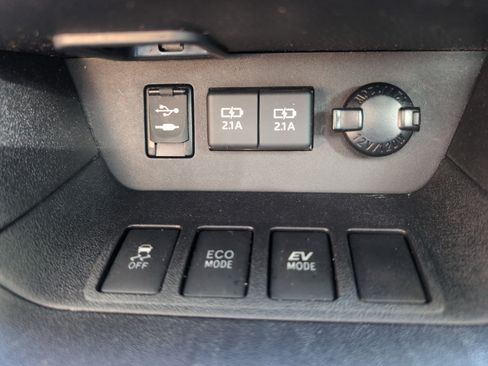 Used 2019 Toyota Highlander Limited Platinum AWD/4WD image 40