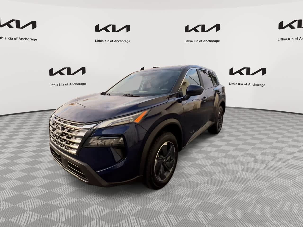 Used 2024 Nissan Rogue SV AWD/4WD image 4