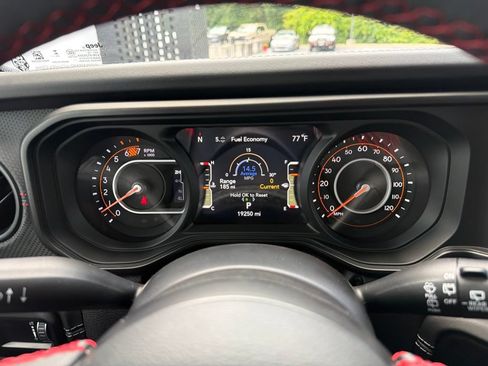 Used 2024 Jeep Wrangler Unlimited Rubicon w/ XTREMEE 35" Tire Package AWD/4WD image 62
