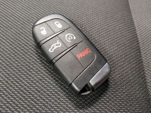 Used 2022 Dodge Charger SXT image 32