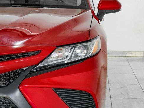 Used 2019 Toyota Camry SE image 44