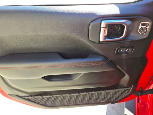 Used 2023 Jeep Wrangler Unlimited Rubicon 4xe AWD/4WD image 22