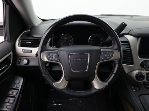Used 2019 GMC Yukon Denali w/ Denali Ultimate Package RWD image 28