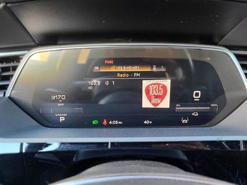 Used 2023 Audi e-tron Premium w/ Convenience Plus Package image 20