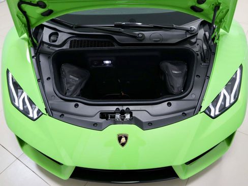 Used 2018 Lamborghini Huracan LP 580-2 RWD image 10
