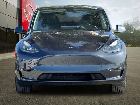 Used 2024 Tesla Model Y Long Range image 11