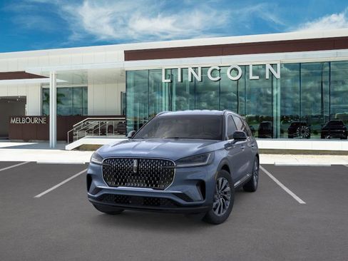 New 2026 Lincoln Aviator 2WD image 2